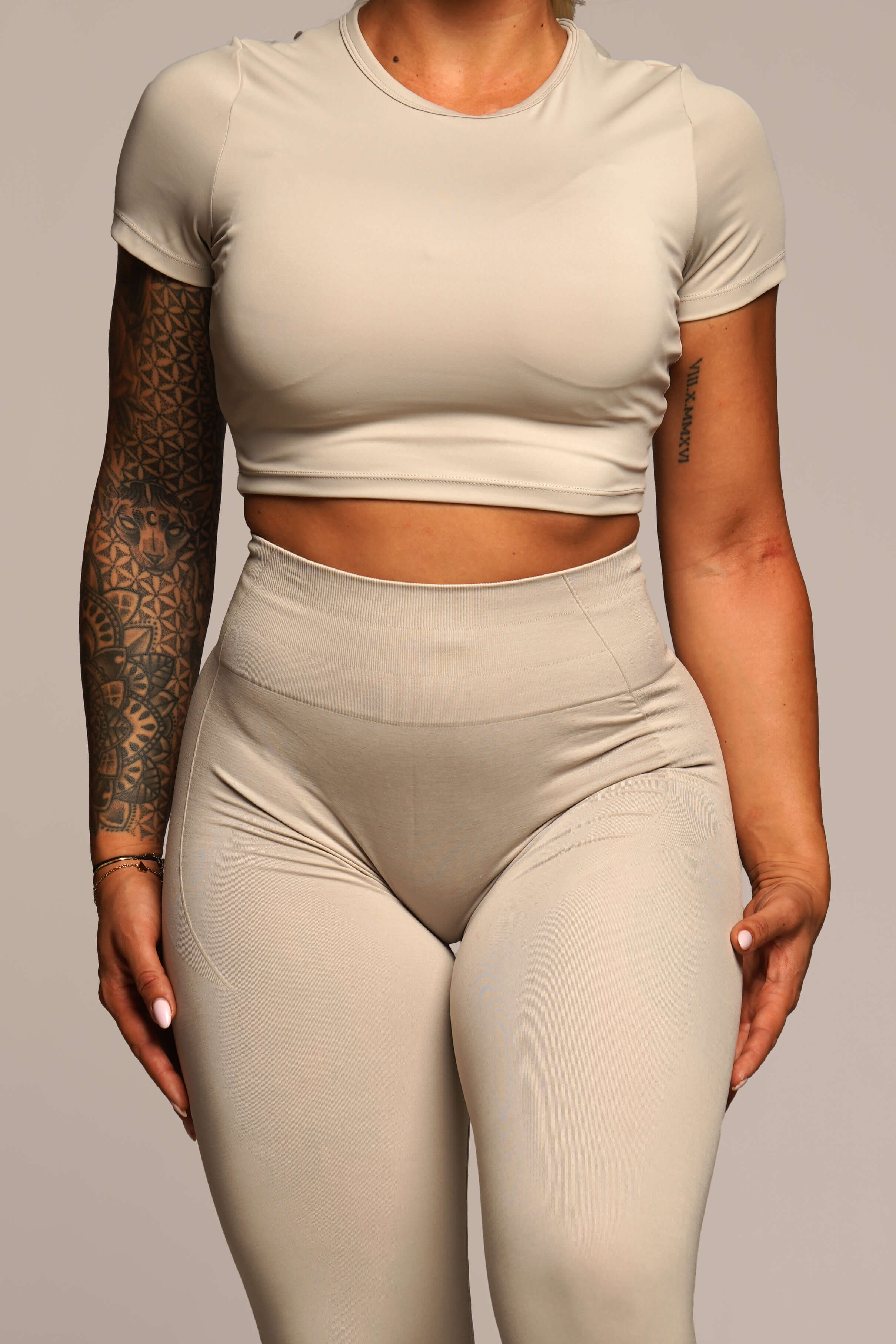 EVERYDAY ACTIVE TEE back