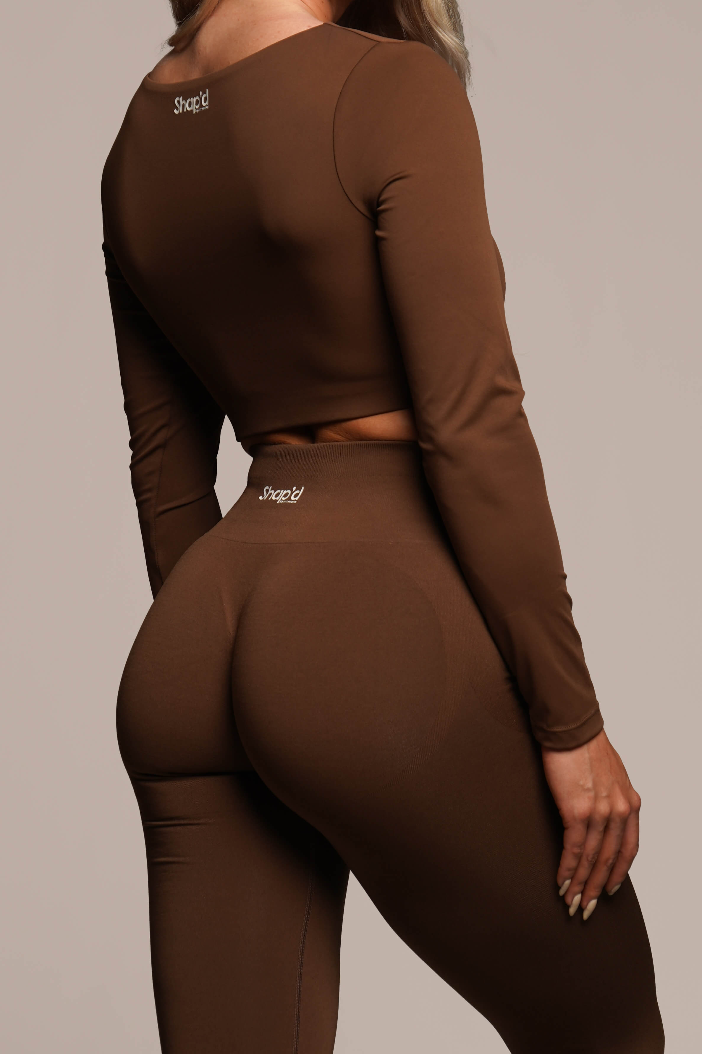 PERFORMANCE CROP LONGSLEEVE side