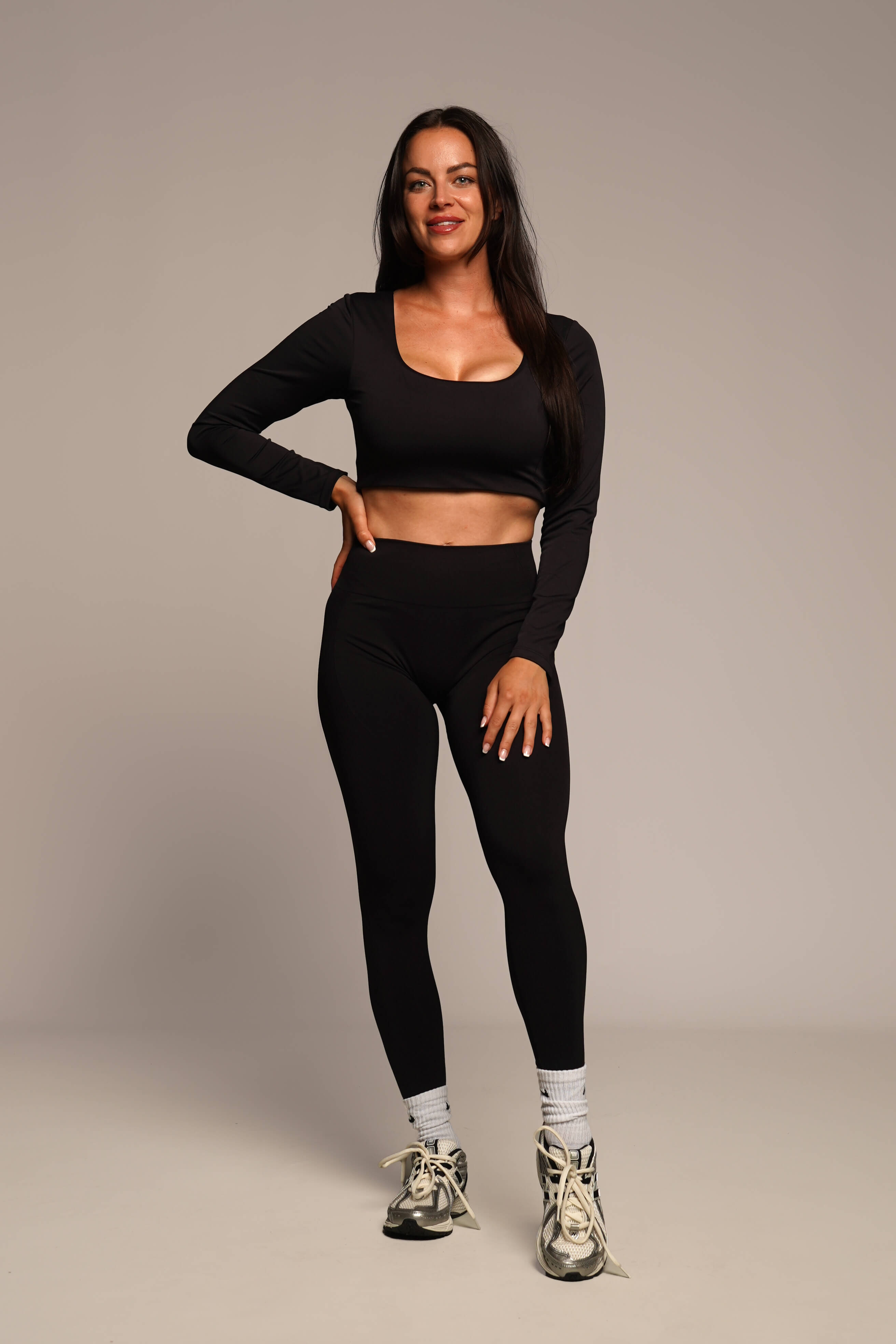 PERFORMANCE CROP LONGSLEEVE main